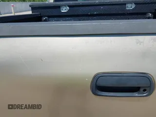 2004 Toyota Tundra SR5 with VIN 5TBET34124S437317, listed as a IAAI auction lot 42255393 with 308,387 mi miles and . Bid and sale history available at DreamBid. Image 6.