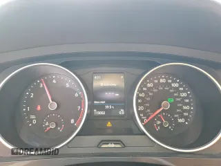 2021 Volkswagen Tiguan S z VIN 3VV1B7AX8MM146962, wystawiony jako Copart lot #56416195 z przebiegiem 113 002 mil mil oraz Szkoda całkowita • Salvage title. Historia ofert i sprzedaży dostępna na DreamBid. Obrazek 9.