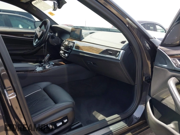2020 BMW 5 Series 540i with VIN WBAJS1C08LCE11083, listed as a IAAI auction lot 42630909 with 60,519 mi miles and . Bid and sale history available at DreamBid. Image 5.