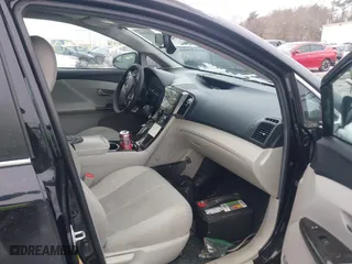2013 Toyota Venza LE with VIN 4T3BA3BB7DU041054, listed as a IAAI auction lot 41512890 with 82,547 mi miles. Bid and sale history available at carsss.com. Image 5.
