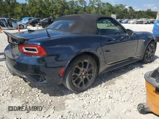2018 FIAT 124 Spider Abarth z VIN JC1NFAEK4J0134965, wystawiony jako Copart lot #65599784 z przebiegiem Nie podano mil oraz Szkoda całkowita • Salvage title. Historia ofert i sprzedaży dostępna na DreamBid. Obrazek 3.