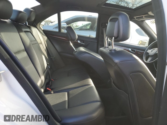 2010 Mercedes-Benz C 350 Sport с VIN WDDGF5GB6AR088816, выставлен на аукционе Copart как лот 86404744 с пробегом 96 571 миль миль и Списание • Salvage title. История ставок и продаж доступна на DreamBid. Изображение 10.