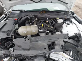 2023 Ford Mustang EcoBoost z VIN 1FA6P8TH4P5102314, wystawiony jako IAAI lot #42424637 z przebiegiem 48 353 mil mil oraz . Historia ofert i sprzedaży dostępna na DreamBid. Obrazek 10.