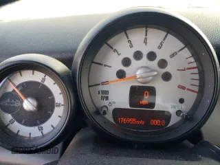 2011 MINI Convertible with VIN WMWZN3C54BT133246, listed as a Copart auction lot 69780074 with 176,955 mi miles and Salvage title. Bid and sale history available at DreamBid. Image 9.