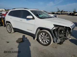 2016 Jeep Cherokee Limited with VIN 1C4PJLDS9GW362991, listed as a Copart auction lot 43724015 with 121,014 mi miles and Salvage Title. Bid and sale history available at carsss.com. Image 4.