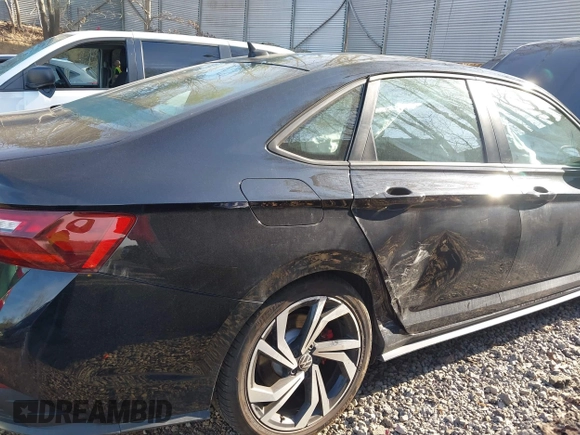 2022 Volkswagen Jetta GLI Autobahn with VIN 3VW1T7BU4NM015204, listed as a IAAI auction lot 42098210 with 29,993 mi miles and . Bid and sale history available at DreamBid. Image 6.