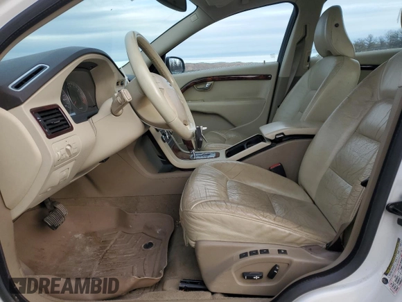 2008 Volvo V70 with VIN YV1BW982781033434, listed as a Copart auction lot 43617245 with 177,577 mi miles and Clean Title. Bid and sale history available at DreamBid. Image 7.