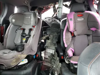 2021 Toyota Sienna XSE with VIN 5TDXRKECXMS050314, listed as a Copart auction lot 86000484 with 82,589 mi miles and Salvage Title. Bid and sale history available at DreamBid. Image 10.