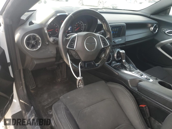 2019 Chevrolet Camaro 1LT with VIN 1G1FB3DX6K0143303, listed as a Copart auction lot 86147484 with 91,846 mi miles and Salvage Title. Bid and sale history available at carsss.com. Image 8.