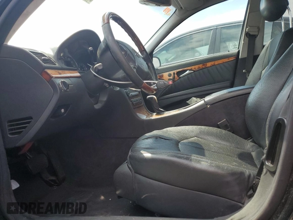 2004 Mercedes-Benz E 500 z VIN WDBUF70J54A559284, wystawiony jako Copart lot #51897305 z przebiegiem 252 711 mil mil oraz Szkoda całkowita • Salvage title. Historia ofert i sprzedaży dostępna na DreamBid. Obrazek 7.