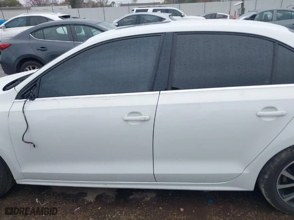 2018 Volkswagen Jetta 1.4T SE with VIN 3VWDB7AJ1JM221517, listed as a IAAI auction lot 41329474 with 87,450 mi miles. Bid and sale history available at carsss.com. Image 14.