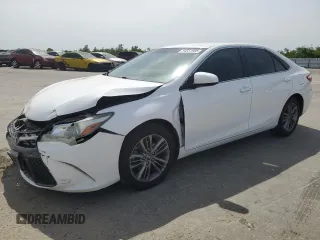 2015 Toyota Camry XLE with VIN 4T1BF1FK2FU975506, listed as a Copart auction lot 54551985 with 134,641 mi miles and Salvage Title. Bid and sale history available at carsss.com. Image 1.