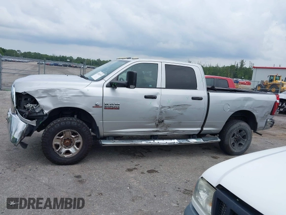 2016 Ram 2500 Tradesman with VIN 3C6UR5CL0GG357847, listed as a IAAI auction lot 42403339 with 256,394 mi miles and . Bid and sale history available at DreamBid. Image 14.