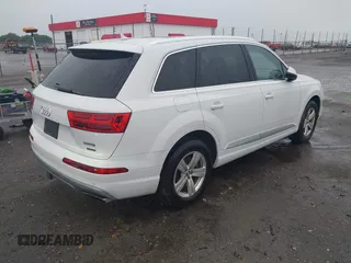 2018 Audi Q7 Premium Plus with VIN WA1LHAF70JD015988, listed as a IAAI auction lot 42213019 with 156,124 mi miles and . Bid and sale history available at DreamBid. Image 4.