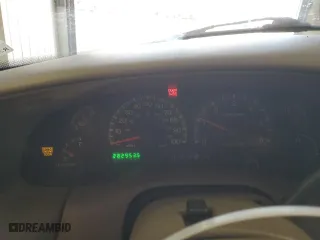 2001 Ford F-150 SuperCrew XLT with VIN 1FTRW08LX1KE90912, listed as a Copart auction lot 48596235 with 282,953 mi miles and Salvage Title. Bid and sale history available at carsss.com. Image 9.