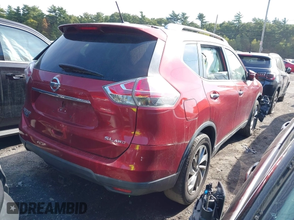 2015 Nissan Rogue SV with VIN 5N1AT2MV2FC772581, listed as a IAAI auction lot 40523006 with Not Provided miles. Bid and sale history available at carsss.com. Image 4.