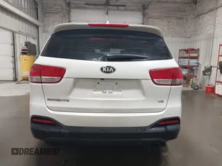 2016 Kia Sorento LX with VIN 5XYPGDA51GG047781, listed as a IAAI auction lot 42137935 with 103,386 mi miles. Bid and sale history available at carsss.com. Image 16.