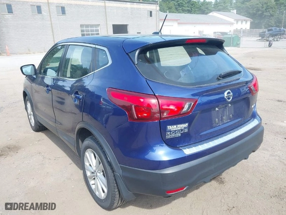 2019 Nissan Rogue Sport SV with VIN JN1BJ1CR5KW332573, listed as a IAAI auction lot 40221967 with 63,733 mi miles. Bid and sale history available at carsss.com. Image 3.