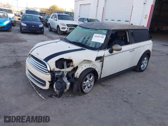 2013 MINI Clubman z VIN WMWZF3C54DT491236, wystawiony jako IAAI lot #41663705 z przebiegiem 90 046 mil mil oraz . Historia ofert i sprzedaży dostępna na DreamBid. Obrazek 2.