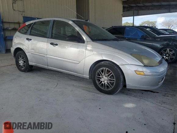 2004 Ford Focus ZX5 z VIN 3FAFP37394R122388, wystawiony jako Copart lot #45163225 z przebiegiem 259 554 mil mil oraz Czysty tytuł • Clean title. Historia ofert i sprzedaży dostępna na DreamBid. Obrazek 4.