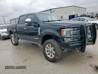 2017 Ford Super Duty F-250 SRW Lariat with VIN 1FT7W2BTXHED40884, listed as a Copart auction lot 51273165 with 159,899 mi miles and Salvage Title. Bid and sale history available at carsss.com. Image 4.