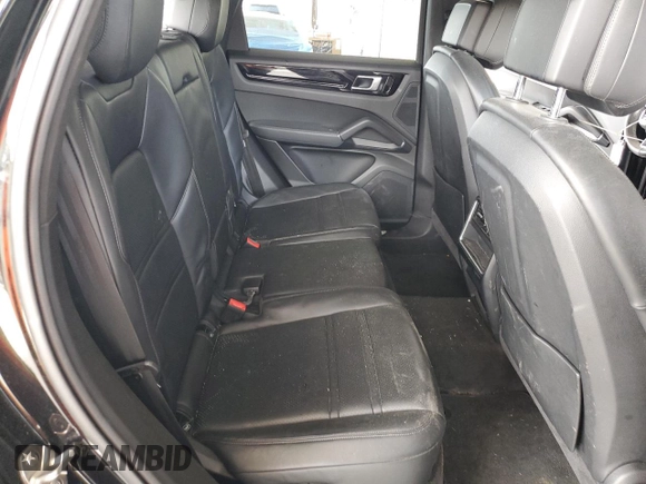 2021 Porsche Cayenne z VIN WP1AA2AY0MDA06430, wystawiony jako Copart lot #51603065 z przebiegiem 26 087 mil mil oraz Szkoda całkowita • Salvage title. Historia ofert i sprzedaży dostępna na DreamBid. Obrazek 11.