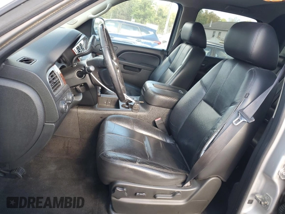 2011 Chevrolet Avalanche LT with VIN 3GNTKFE36BG133476, listed as a Copart auction lot 75259394 with 153,411 mi miles and Clean Title. Bid and sale history available at carsss.com. Image 7.