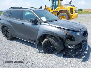2024 Toyota Highlander LE with VIN 5TDKDRBH4RS530311, listed as a IAAI auction lot 41900634 with 30,801 mi miles and . Bid and sale history available at DreamBid. Image 1.