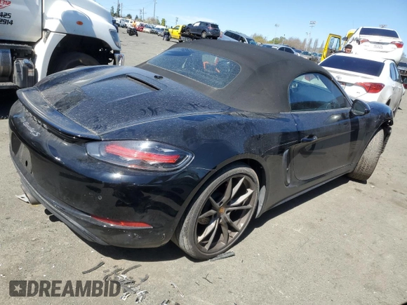 2017 Porsche 718 Boxster S z VIN WP0CB2A84HS240482, wystawiony jako Copart lot #49146324 z przebiegiem 36 171 mil mil oraz . Historia ofert i sprzedaży dostępna na DreamBid. Obrazek 3.