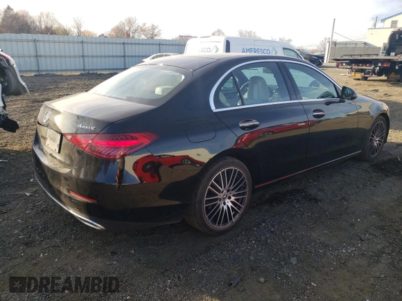 2022 Mercedes-Benz C 300 with VIN W1KAF4HB0NR052527, listed as a Copart auction lot 81367014 with 29,080 mi miles and Salvage Title. Bid and sale history available at DreamBid. Image 3.