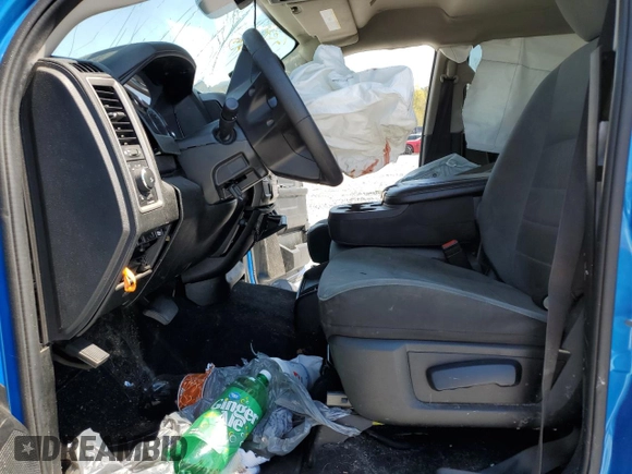 2022 Ram 1500 Tradesman z VIN 3C6RR6KGXNG210724, wystawiony jako Copart lot #50261745 z przebiegiem Nie podano mil oraz Szkoda całkowita • Salvage title. Historia ofert i sprzedaży dostępna na DreamBid. Obrazek 7.