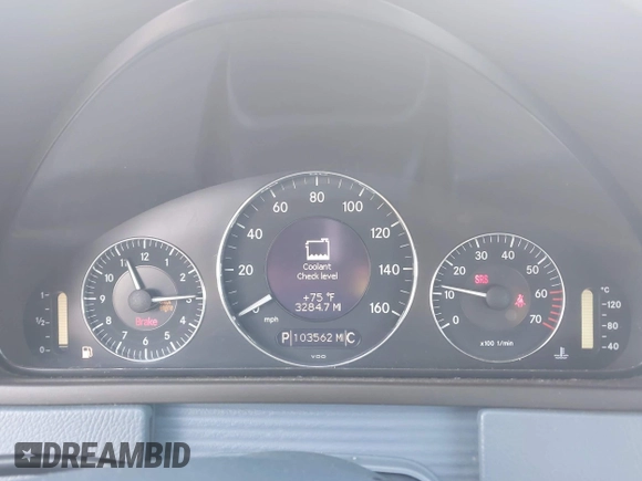 2004 Mercedes-Benz CLK 500 with VIN WDBTK75G04T024842, listed as a IAAI auction lot 42134048 with 103,562 mi miles and . Bid and sale history available at carsss.com. Image 7.