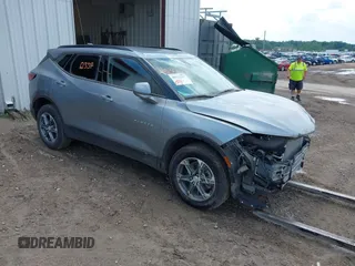 2024 Chevrolet Blazer LT with VIN 3GNKBCR43RS125582, listed as a IAAI auction lot 40312337 with 5,452 mi miles and . Bid and sale history available at DreamBid. Image 1.