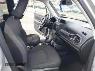 2019 Jeep Renegade Latitude z VIN ZACNJBBB9KPK60761, wystawiony jako IAAI lot #41769316 z przebiegiem 79 505 mil mil oraz . Historia ofert i sprzedaży dostępna na DreamBid. Obrazek 5.