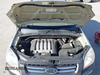 2005 Kia Sportage LX with VIN KNDJE723757081826, listed as a IAAI auction lot 41775450 with 106,992 mi miles and . Bid and sale history available at carsss.com. Image 10.