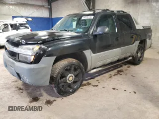 2002 Chevrolet Avalanche with VIN 3GNEK13T22G237039, listed as a Copart auction lot 44919715 with 193,109 mi miles and Salvage Title. Bid and sale history available at carsss.com. Image 1.