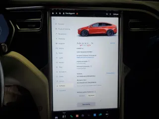 2016 Tesla Model X P90D with VIN 5YJXCAE4XGF011963, listed as a Copart auction lot 49993255 with 139,855 mi miles and Clean Title. Bid and sale history available at carsss.com. Image 9.