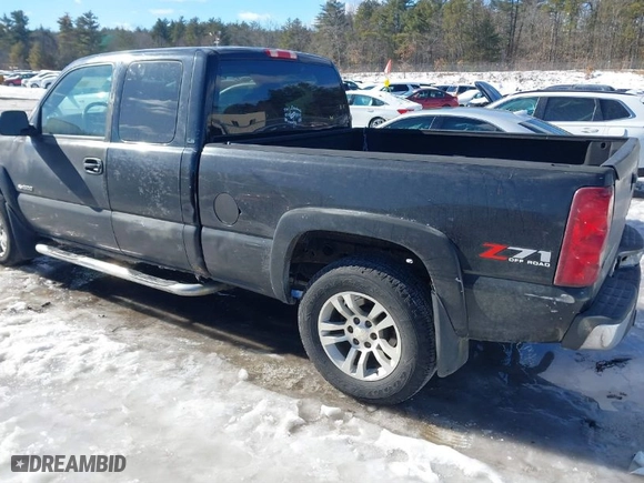 2003 Chevrolet Silverado 1500 LS with VIN 2GCEK19T631340409, listed as a IAAI auction lot 41555088 with 200,200 mi miles. Bid and sale history available at carsss.com. Image 14.