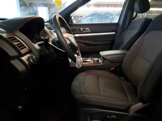 2017 Ford Explorer XLT with VIN 1FM5K8D87HGD43711, listed as a Copart auction lot 43441275 with 199,021 mi miles and Salvage Title. Bid and sale history available at carsss.com. Image 7.