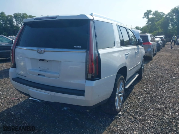 2019 Cadillac Escalade Luxury with VIN 1GYS4BKJ1KR400821, listed as a IAAI auction lot 39626366 with 75,775 mi miles. Bid and sale history available at carsss.com. Image 4.
