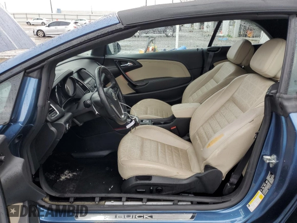 2017 Buick Cascada Premium с VIN W04WH3N59HG063877, выставлен на аукционе Copart как лот 73105404 с пробегом 65 085 миль миль и Списание • Salvage title. История ставок и продаж доступна на DreamBid. Изображение 7.