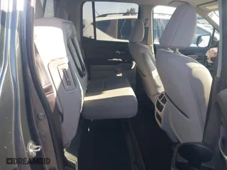 2017 Honda Ridgeline RTL-E with VIN 5FPYK3F77HB012606, listed as a IAAI auction lot 41409677 with 93,943 mi miles. Bid and sale history available at carsss.com. Image 8.