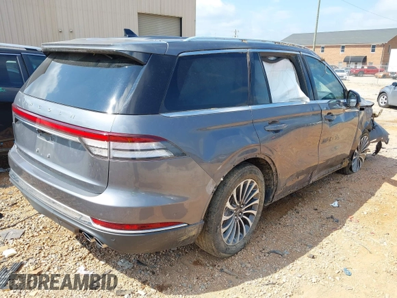 2022 Lincoln Aviator Reserve with VIN 5LM5J7WC7NGL00526, listed as a IAAI auction lot 42621456 with 55,708 mi miles and . Bid and sale history available at DreamBid. Image 4.