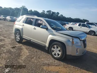 2015 GMC Terrain SLT z VIN 2GKALSEK5F6297904, wystawiony jako Copart lot #61355345 z przebiegiem 63 975 mil mil oraz Szkoda całkowita • Salvage title. Historia ofert i sprzedaży dostępna na DreamBid. Obrazek 4.