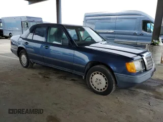 1987 Mercedes-Benz 300 with VIN WDBEB33D3HA355359, listed as a Copart auction lot 49532285 with 145,899 mi miles and Clean Title. Bid and sale history available at DreamBid. Image 4.