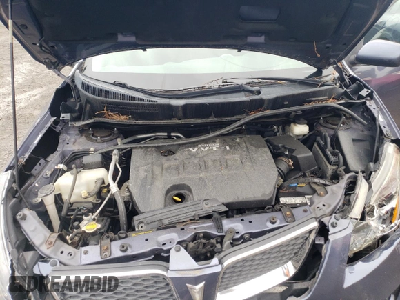 2010 Pontiac Vibe 1SA with VIN 5Y2SP6E81AZ404878, listed as a Copart auction lot 55658815 with 103,670 mi miles and Salvage title. Bid and sale history available at DreamBid. Image 12.