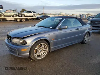 2001 BMW 3 Series 330Ci with VIN WBABS53491JU81647, listed as a Copart auction lot 84966314 with 221,823 mi miles and Salvage Title. Bid and sale history available at carsss.com. Image 1.