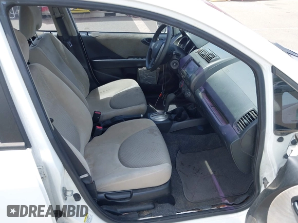 2007 Honda Fit with VIN JHMGD38497S019980, listed as a IAAI auction lot 41955046 with 120,575 mi miles. Bid and sale history available at carsss.com. Image 5.