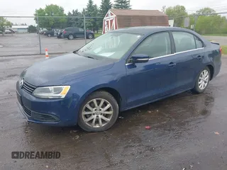 2013 Volkswagen Jetta SE with VIN 3VWDX7AJ0DM427871, listed as a IAAI auction lot 42264288 with 178,983 mi miles and . Bid and sale history available at DreamBid. Image 17.