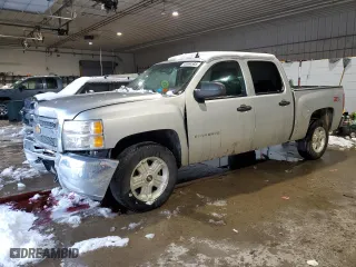2013 Chevrolet Silverado 1500 LT with VIN 3GCPKSE73DG233835, listed as a Copart auction lot 43994585 with 179,331 mi miles and Salvage Title. Bid and sale history available at carsss.com. Image 1.
